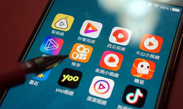以太坊狂飙：Vitalik重返富豪榜，ETF助推下暗藏哪些风险？